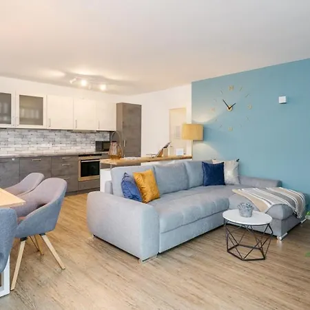 Fenjoy: Ferienapartment Mit Garten / Zentral / Bbq Apartament