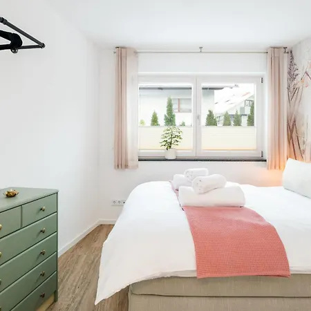 Fenjoy: Ferienapartment Mit Garten / Zentral / Bbq
