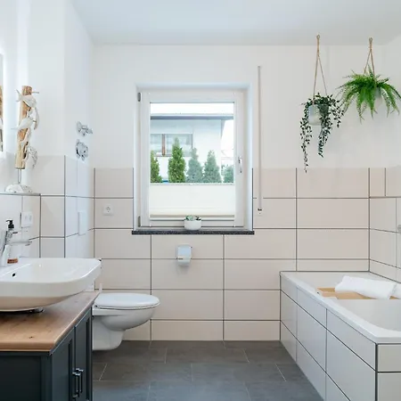 Fenjoy: Ferienapartment Mit Garten / Zentral / Bbq