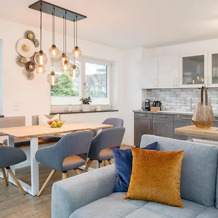 Apartament Fenjoy: Ferienapartment Mit Garten / Zentral / Bbq *