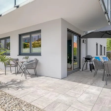 Apartament Fenjoy: Ferienapartment Mit Garten / Zentral / Bbq *