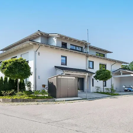 Fenjoy: Ferienapartment Mit Garten / Zentral / Bbq * Bernau am Chiemsee